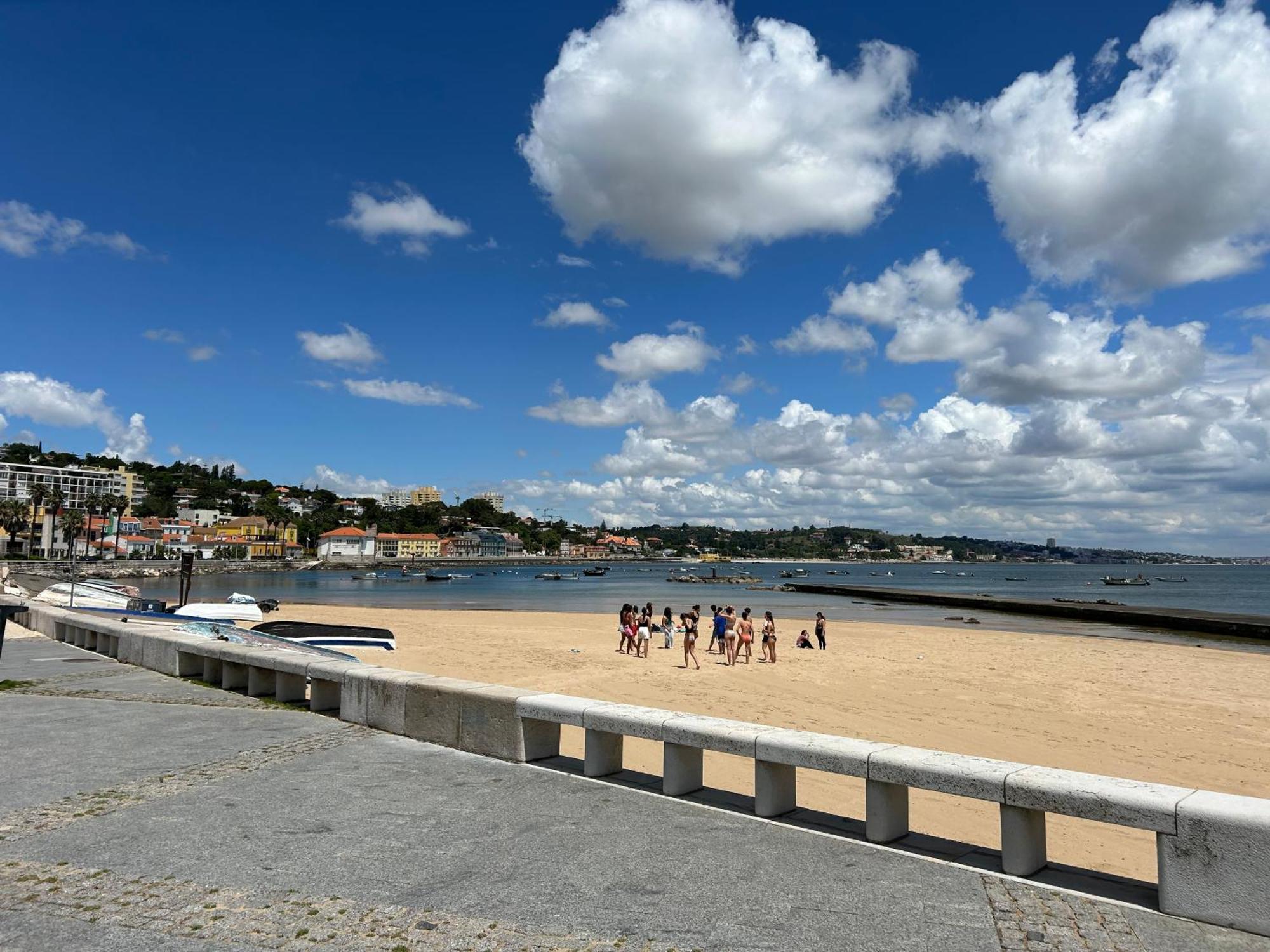 Seaside Comfort Beach And City Apartment Paco de Arcos Exterior photo